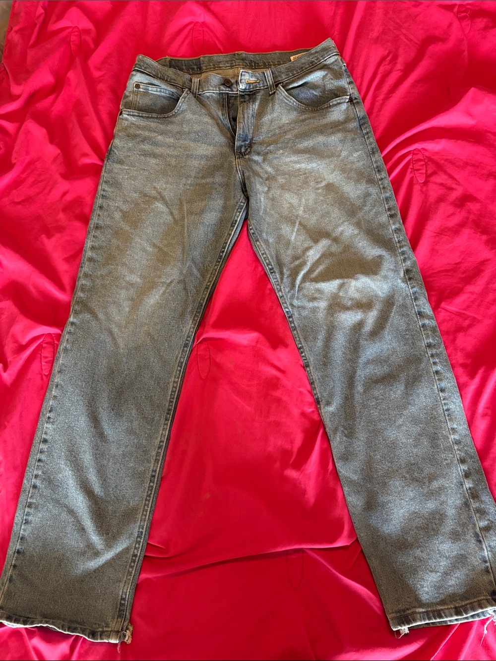 Wrangler Men's Gray Straight Jeans - Classic Straight Cut
